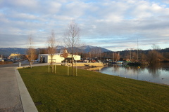 New lakeside Pizzeria