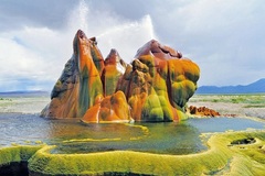 Fly Geyser, Black Rock Desert