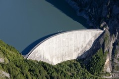Gigerwald Dam 147m. 1976